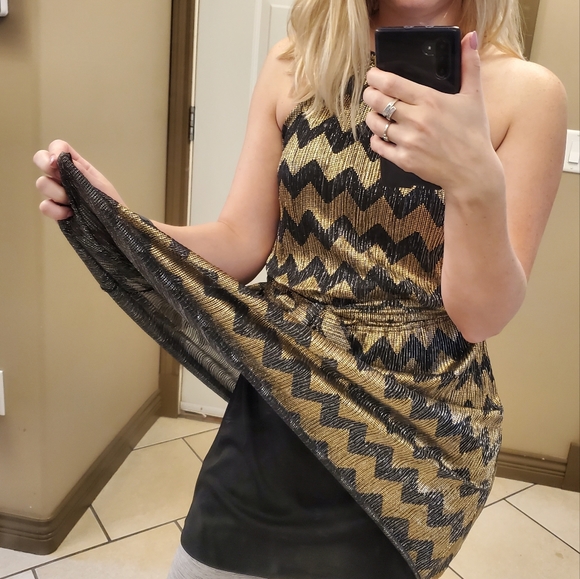 Guess Metallic Chevron dress - Picture 2 of 7